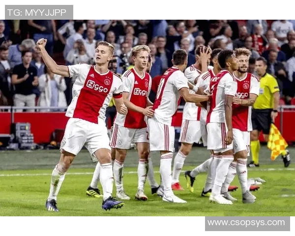 费耶诺德与锡塔德幸运的激烈对决揭示足球魅力与战术智慧的碰撞 费耶诺德与锡塔德幸运的激烈对决揭示足球魅力与战术智慧的碰撞